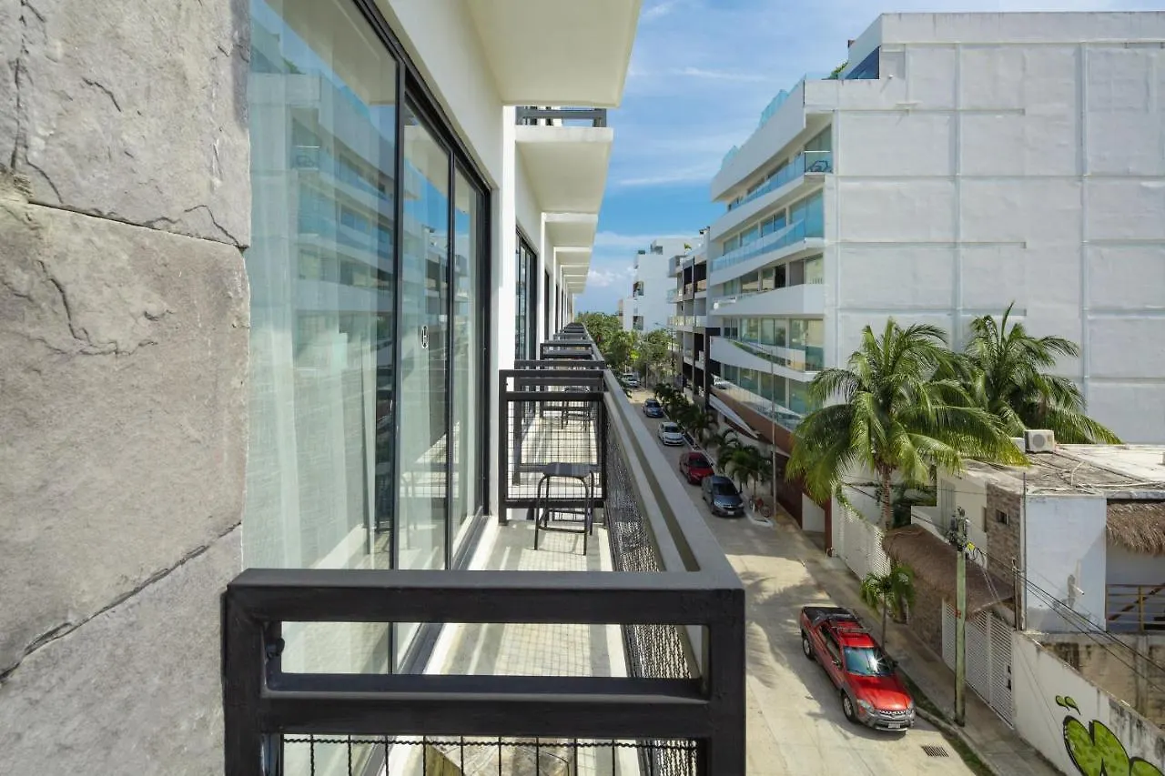 Hotel 52 פלאייה דל כרמן